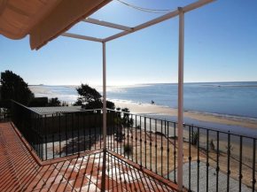 Chalet espectacular e independiente, primera línea de playa en Huelva